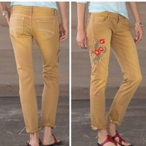 Driftwood Audrey Jeans NWOT